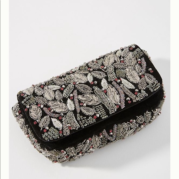 Anthropologie Handbags - Anthropologie Fall Foliage Beaded Clutch